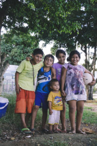 Niños y niñas en igualdad de oportunidades