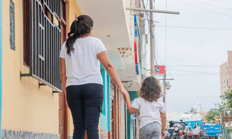 historia migrante mujer ayuda humanitaria ONG Prisma salud Marleys