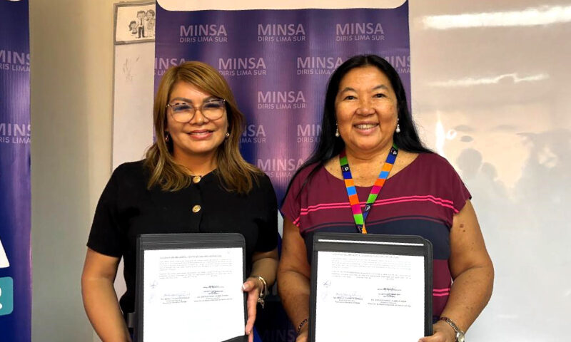 Firma de convenio entre Prisma ONG y DIRIS Lima Sur para mejorar el diagnóstico del hipotiroidismo en San Juan de Miraflores.